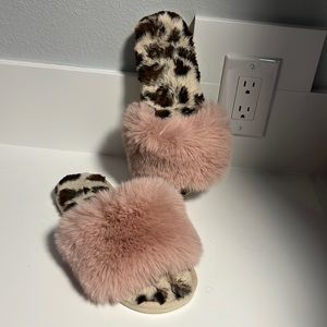 🥰 slippers 💕
